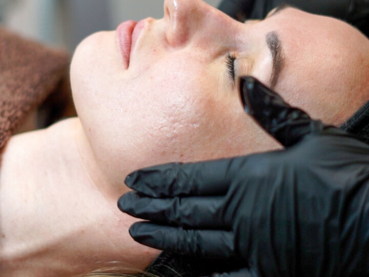 Hidratar la piel no es aportar agua: es entenderla